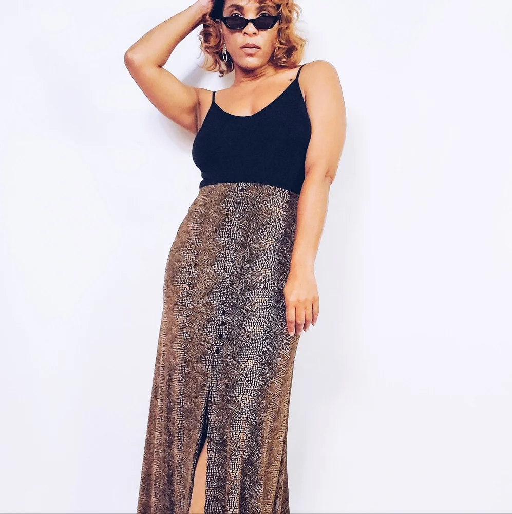 Reptile Skirt - Picture 1 of 5